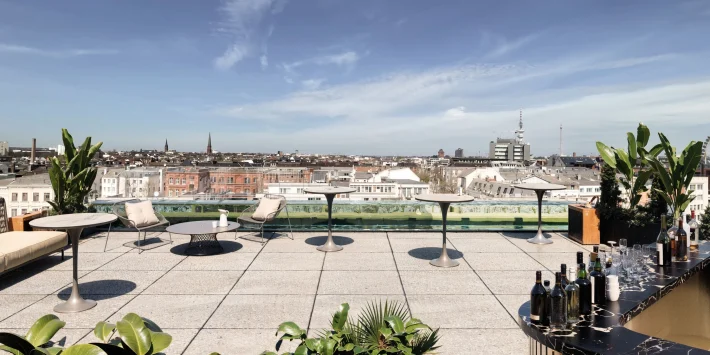 Rooftop Daydrinking für Singles @ GAGA